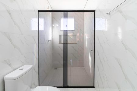 Casa à venda com 100m², 3 quartos e 1 vaga Casa à venda com 100m², 3 quartos e 1 vagaBanheiro social