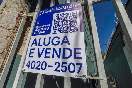 Casa à venda com 100m², 3 quartos e 1 vaga Casa à venda com 100m², 3 quartos e 1 vagaPlaca
