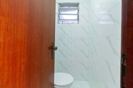 Casa à venda com 100m², 3 quartos e 1 vaga Casa à venda com 100m², 3 quartos e 1 vagaBanheiro de serviço