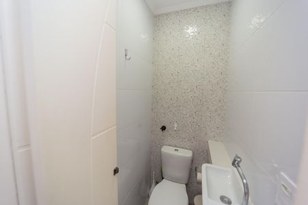 Casa de condomínio à venda com 82m², 2 quartos e 1 vagaLavabo