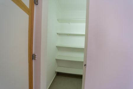 Casa de condomínio à venda com 82m², 2 quartos e 1 vagaCloset do quarto 2