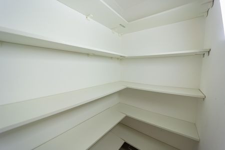 Casa de condomínio à venda com 82m², 2 quartos e 1 vagaCloset do quarto 2