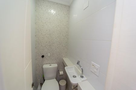 Casa de condomínio à venda com 82m², 2 quartos e 1 vagaLavabo