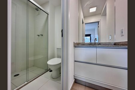 Apartamento à venda com 51m², 2 quartos e 1 vaga Apartamento à venda com 51m², 2 quartos e 1 vagaBanheiro