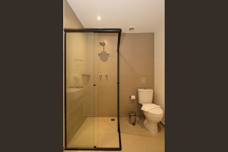 Banheiro de kitnet/studio para alugar com 1 quarto, 32m² em Paraíso, São Paulo