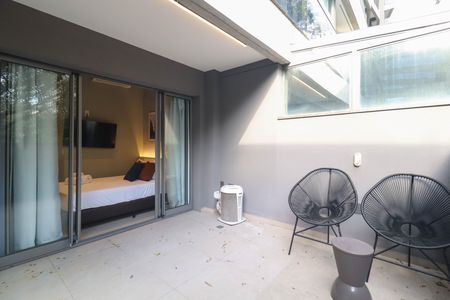 Varanda de kitnet/studio para alugar com 1 quarto, 32m² em Paraíso, São Paulo