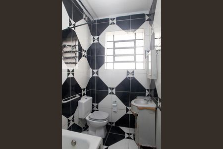Apartamento à venda com 126m², 4 quartos e sem vagaBanheiro 1