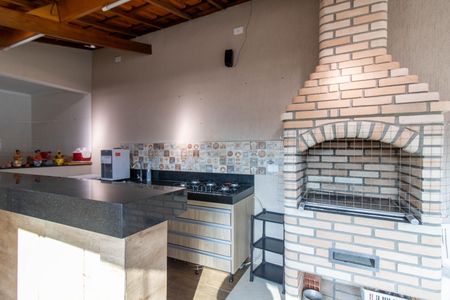 Casa à venda com 200m², 3 quartos e 2 vagas Casa à venda com 200m², 3 quartos e 2 vagasÁrea Gourmet