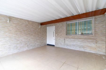 Casa à venda com 200m², 3 quartos e 2 vagas Casa à venda com 200m², 3 quartos e 2 vagasGaragem