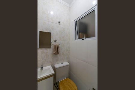 Casa à venda com 200m², 3 quartos e 2 vagas Casa à venda com 200m², 3 quartos e 2 vagasLavabo da Área Gourmet