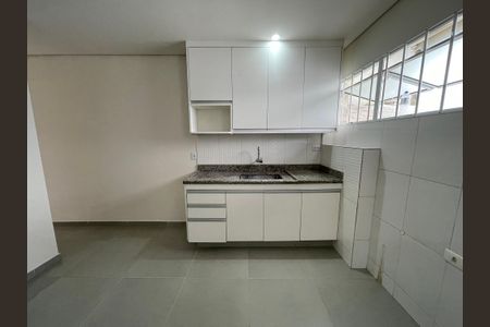 Kitnet - Sala/Cozinha de kitnet/studio para alugar com 1 quarto, 28m² em Cidade Intercap, São Paulo
