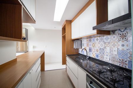 Apartamento para alugar com 58m², 2 quartos e 2 vagas Apartamento para alugar com 58m², 2 quartos e 2 vagasCozinha