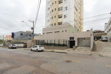 Apartamento para alugar com 67m², 2 quartos e 2 vagas Apartamento para alugar com 67m², 2 quartos e 2 vagasFachada