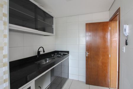 Apartamento para alugar com 67m², 2 quartos e 2 vagas Apartamento para alugar com 67m², 2 quartos e 2 vagasCozinha