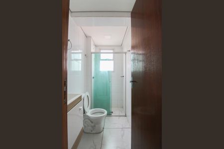 Apartamento para alugar com 67m², 2 quartos e 2 vagas Apartamento para alugar com 67m², 2 quartos e 2 vagasBanheiro da Suíte