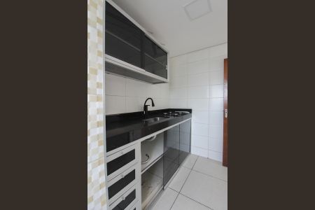 Apartamento para alugar com 67m², 2 quartos e 2 vagas Apartamento para alugar com 67m², 2 quartos e 2 vagasCozinha