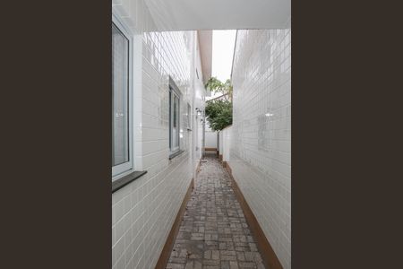 Casa de condomínio para alugar com 75m², 2 quartos e 1 vagaCorredor. Externo