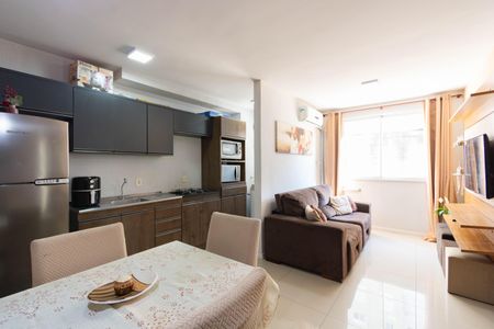 Sala de apartamento para alugar com 2 quartos, 47m² em Olaria, Canoas