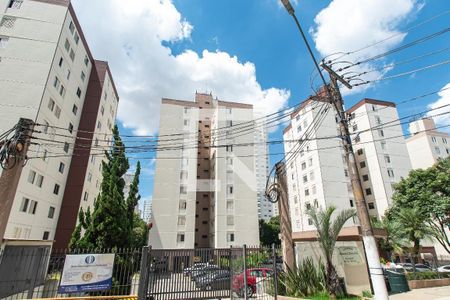 Apartamento à venda com 75m², 3 quartos e 1 vaga Apartamento à venda com 75m², 3 quartos e 1 vagaFachada