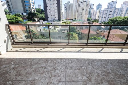 Apartamento à venda com 120m², 2 quartos e 2 vagasVaranda