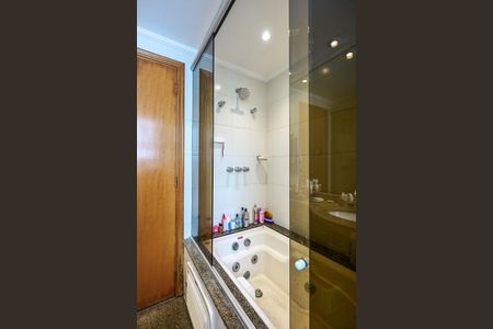 Apartamento para alugar com 112m², 2 quartos e 3 vagasBanheiro Suíte 