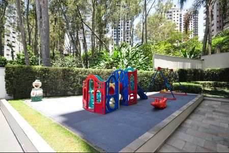 Apartamento para alugar com 112m², 2 quartos e 3 vagasPlayground