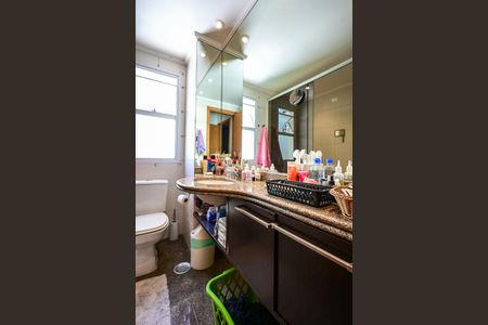 Apartamento para alugar com 112m², 2 quartos e 3 vagasBanheiro Suíte 