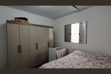 Casa para alugar com 100m², 2 quartos e 3 vagas Casa para alugar com 100m², 2 quartos e 3 vagasQuarto