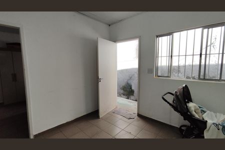 Cozinha de casa à venda com 2 quartos, 81m² em Vila Carmosina, São Paulo