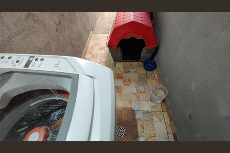 Casa para alugar com 100m², 2 quartos e 3 vagas Casa para alugar com 100m², 2 quartos e 3 vagasÁrea de Serviço