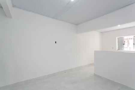 Casa para alugar com 81m², 1 quarto e 2 vagasCozinha 