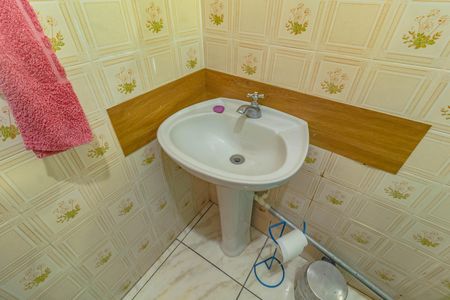 Casa para alugar com 202m², 2 quartos e 3 vagasBanheiro social