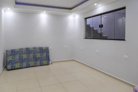 Casa à venda com 150m², 3 quartos e 2 vagasSala
