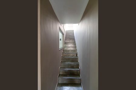 Casa à venda com 150m², 3 quartos e 2 vagasCorredor externo