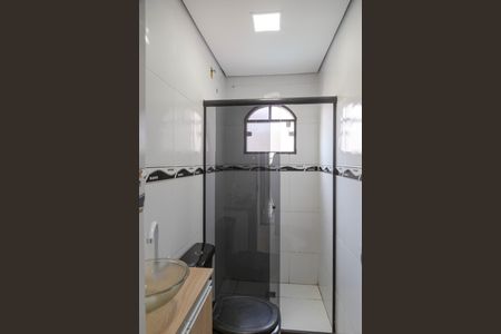 Casa à venda com 150m², 3 quartos e 2 vagasBanheiro da Suíte 1
