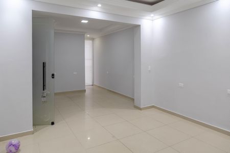 Casa à venda com 150m², 3 quartos e 2 vagasSala