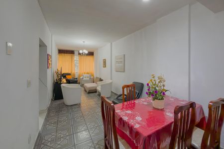 Apartamento para alugar com 103m², 3 quartos e sem vaga Apartamento para alugar com 103m², 3 quartos e sem vagaSala