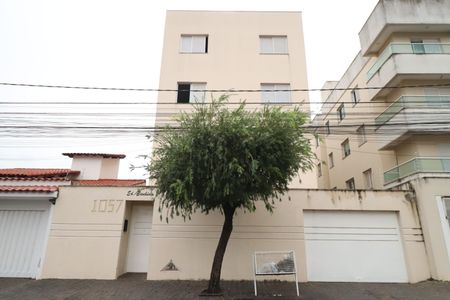 Apartamento para alugar com 61m², 2 quartos e 2 vagasFachada