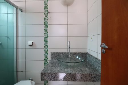 Apartamento para alugar com 61m², 2 quartos e 2 vagasBanheiro Suíte