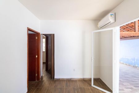 Sala de casa para alugar com 2 quartos, 90m² em Campo Grande, Rio de Janeiro