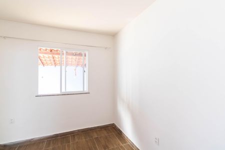 Sala de casa para alugar com 2 quartos, 90m² em Campo Grande, Rio de Janeiro