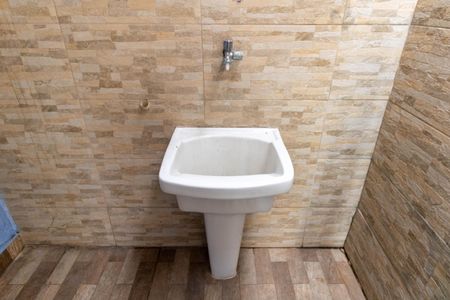 Casa para alugar com 90m², 2 quartos e 1 vagaÁrea externa