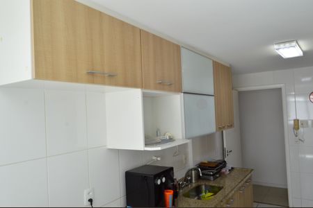 Apartamento à venda com 244m², 4 quartos e 2 vagas Apartamento à venda com 244m², 4 quartos e 2 vagasCozinha