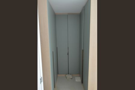 Apartamento à venda com 244m², 4 quartos e 2 vagas Apartamento à venda com 244m², 4 quartos e 2 vagasSuíte 2