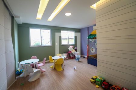 Apartamento à venda com 244m², 4 quartos e 2 vagas Apartamento à venda com 244m², 4 quartos e 2 vagasBrinquedoteca