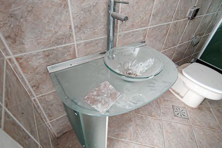 Casa de condomínio à venda com 217m², 3 quartos e 2 vagasBanheiro