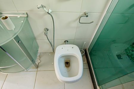 Casa de condomínio à venda com 217m², 3 quartos e 2 vagasBanheiro da Suíte 1