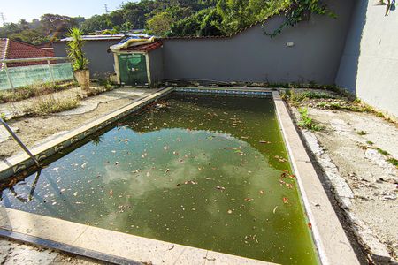 Casa de condomínio à venda com 217m², 3 quartos e 2 vagasÁrea Externa