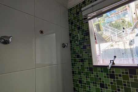 Casa de condomínio à venda com 217m², 3 quartos e 2 vagasBanheiro da Suíte 1