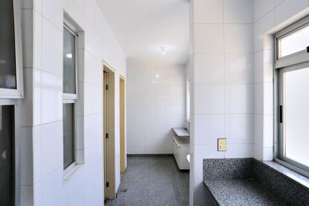 Apartamento à venda com 140m², 4 quartos e 3 vagas Apartamento à venda com 140m², 4 quartos e 3 vagasÁrea de Serviço